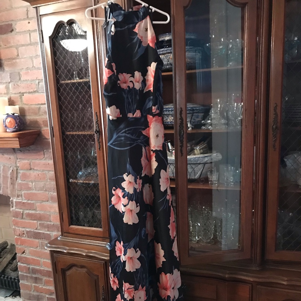 Lulu’s long floral dress